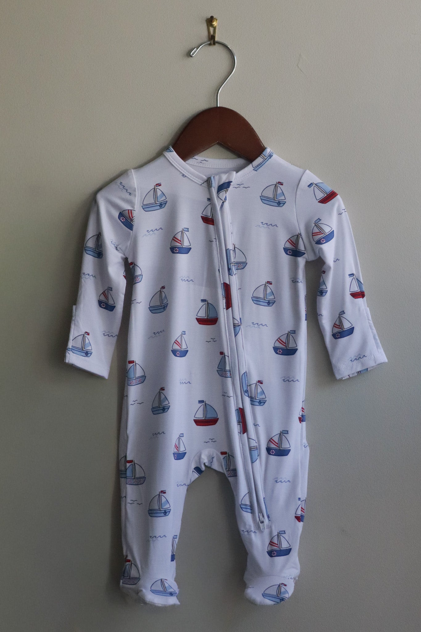 Bubbly Sailboats Pj