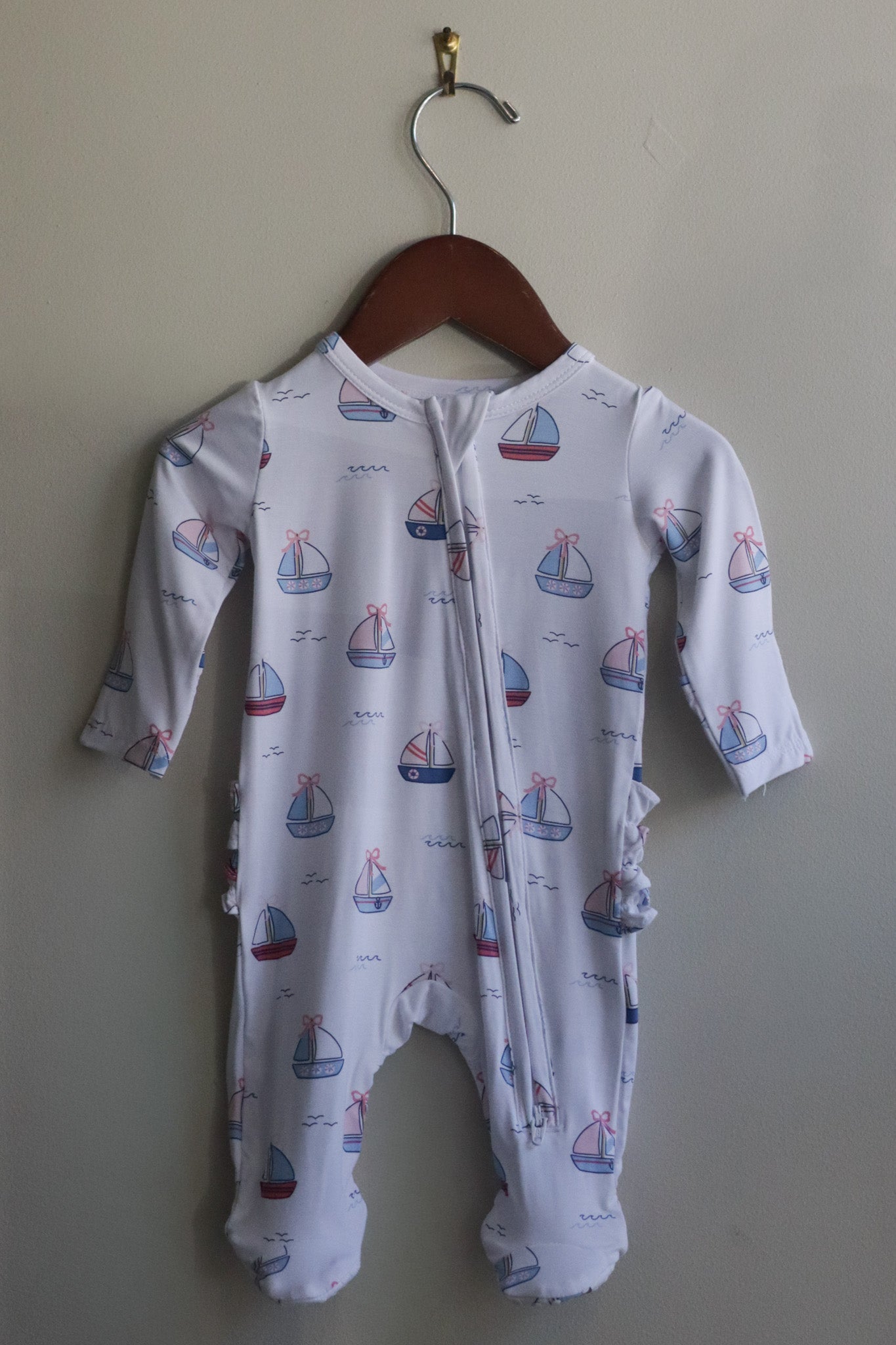 Bubbly Sailboats Pj